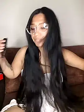 ineliveca online show from 12/19/24, 05:18