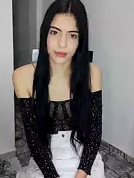 DanielaySeba online show from 12/29/24, 03:44