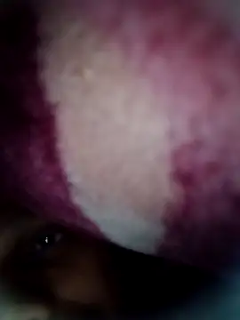 Snapshot of BusyMitt17 chatting on 02/15/26, 02:19 BusyMitt17 online show from 02/15/26, 02:19