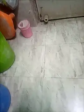 Snapshot of BusyMitt17 chatting on 02/25/26, 07:23 BusyMitt17 online show from 02/25/26, 07:23