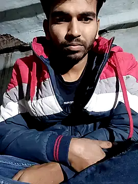 Snapshot of Roni1028 chatting on 12/08/24, 03:02 Roni1028 online show from 12/08/24, 03:02