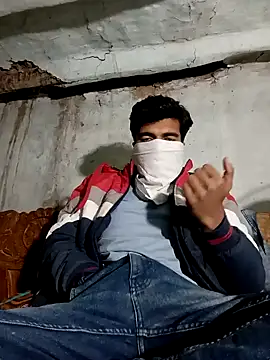 Snapshot of Roni1028 chatting on 12/11/24, 02:00 Roni1028 online show from 12/11/24, 02:00