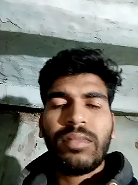 Snapshot of Roni1028 chatting on 12/13/24, 12:39 Roni1028 online show from 12/13/24, 12:39