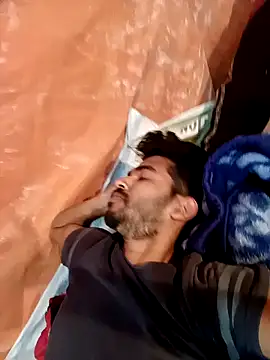 Snapshot of Roni1028 chatting on 12/30/24, 01:58 Roni1028 online show from 12/30/24, 01:58