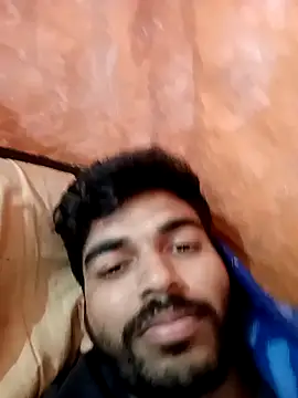 Snapshot of Roni1028 chatting on 01/05/25, 07:28 Roni1028 online show from 01/05/25, 07:28