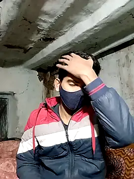 Snapshot of Roni1028 chatting on 01/06/25, 05:49 Roni1028 online show from 01/06/25, 05:49