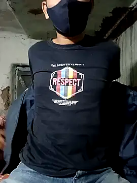 Snapshot of Roni1028 chatting on 01/08/25, 01:52 Roni1028 online show from 01/08/25, 01:52