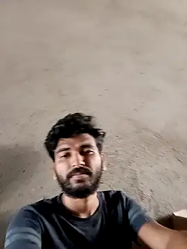 Snapshot of Roni1028 chatting on 10/17/25, 06:05 Roni1028 online show from 10/17/25, 06:05