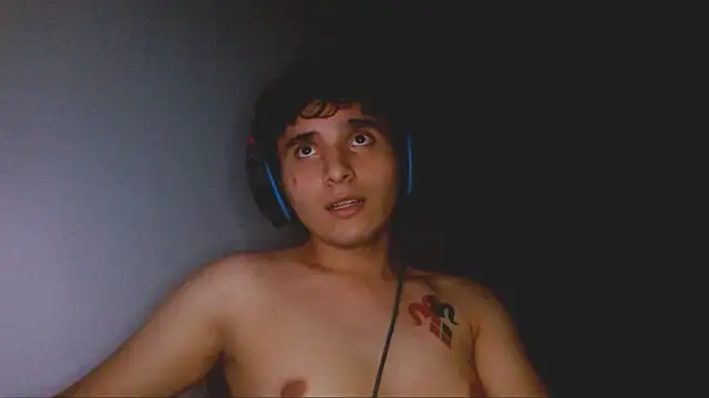 Charley quin online show from 09/15/25, 04:23