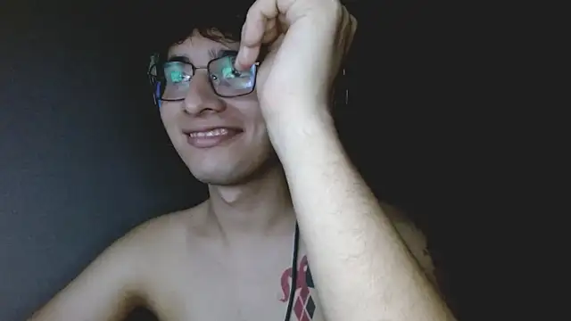 Charley quin online show from 09/25/25, 02:37