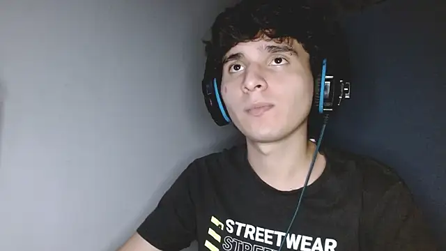 Charley quin online show from 09/30/25, 02:38