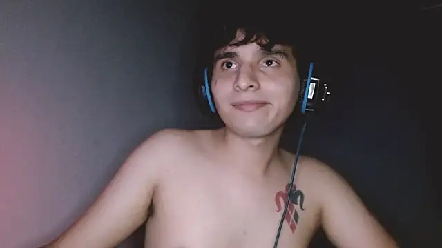 Charley quin online show from 10/20/25, 03:29