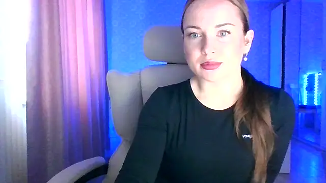 Snapshot of jennifer838 chatting on 02/10/26, 01:04 jennifer838 online show from 02/10/26, 01:04