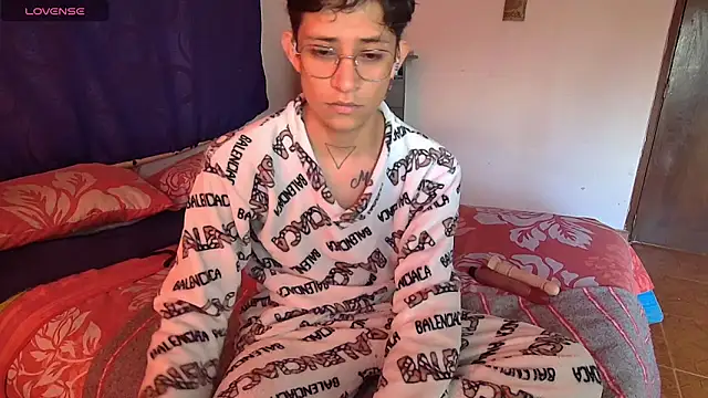 Sweet c4mer0n online show from 10/18/25, 11:33