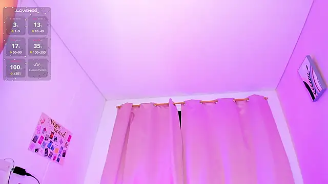  cherrykingsley1 online show from 01/10/25, 07:14