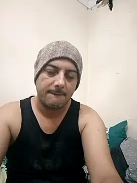 Snapshot of arabian82 chatting on 12/14/24, 11:34 arabian82 online show from 12/14/24, 11:34