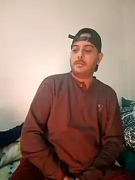 Snapshot of arabian82 chatting on 12/19/24, 10:00 arabian82 online show from 12/19/24, 10:00