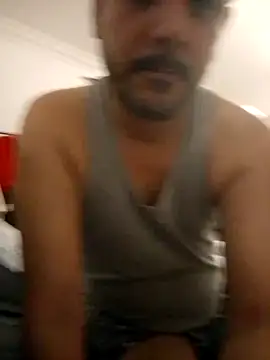 Snapshot of arabian82 chatting on 01/11/25, 04:57 arabian82 online show from 01/11/25, 04:57