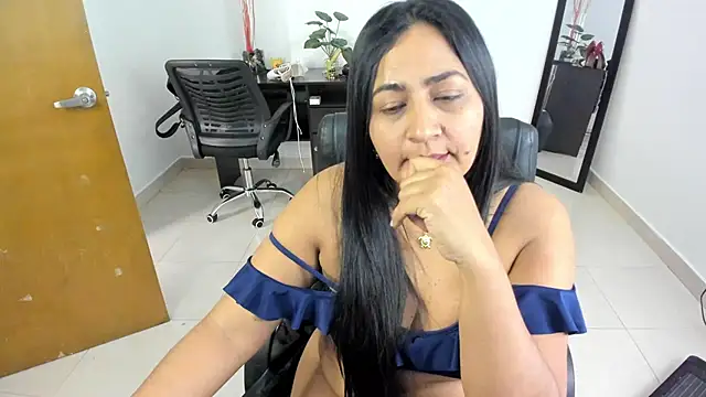 Adele Sweett online show from 03/10/25, 07:29