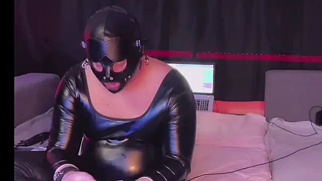 Nebenangeil online show from 12/22/24, 09:09