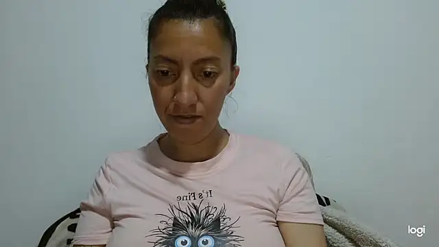Snapshot of kaybabyhot chatting on 06/27/26, 01:54 kaybabyhot online show from 06/27/26, 01:54