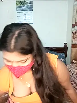 Snapshot of Hot-Angel_ chatting on 01/13/25, 03:47 Hot-Angel  online show from 01/13/25, 03:47