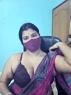 Snapshot of Hot-Angel_ chatting on 09/27/25, 11:10 Hot-Angel  online show from 09/27/25, 11:10