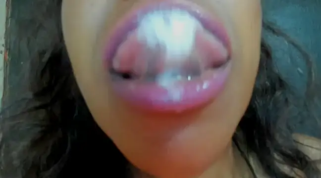 Snapshot of KamariaFyre chatting on 01/19/25, 09:22 KamariaFyre online show from 01/19/25, 09:22