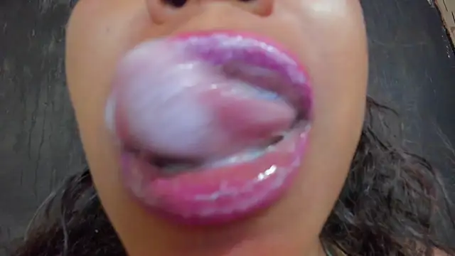 Snapshot of KamariaFyre chatting on 02/15/25, 09:05 KamariaFyre online show from 02/15/25, 09:05