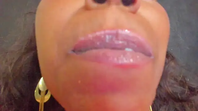 Snapshot of KamariaFyre chatting on 03/22/25, 06:14 KamariaFyre online show from 03/22/25, 06:14