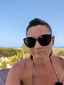 Snapshot of Samira-Summer chatting on 07/30/26, 02:05 Samira-Summer online show from 07/30/26, 02:05