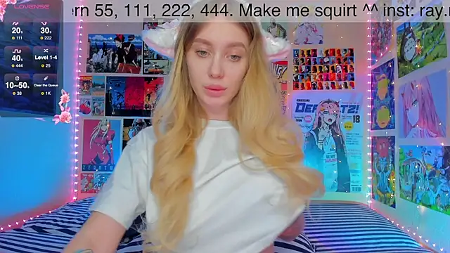 Snapshot of AliceMilman chatting on 02/01/25, 10:48 AliceMilman online show from 02/01/25, 10:48