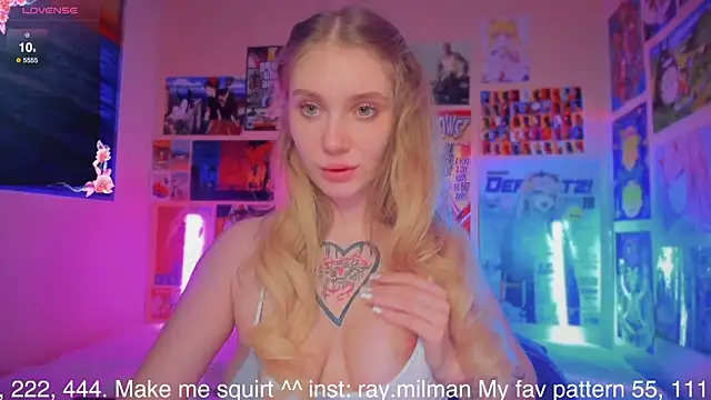 Snapshot of AliceMilman chatting on 03/18/25, 03:21 AliceMilman online show from 03/18/25, 03:21