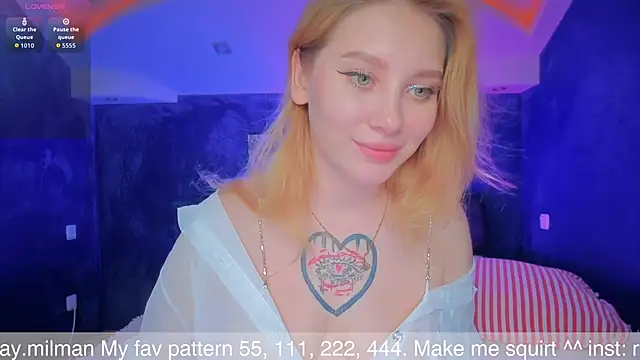 Snapshot of AliceMilman chatting on 11/07/25, 10:04 AliceMilman online show from 11/07/25, 10:04