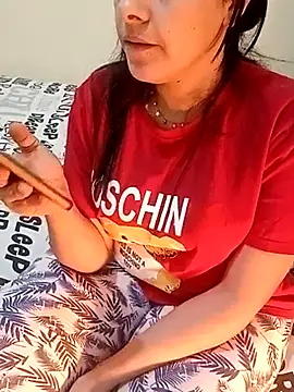 ShadiaStar online show from 02/26/25, 10:09