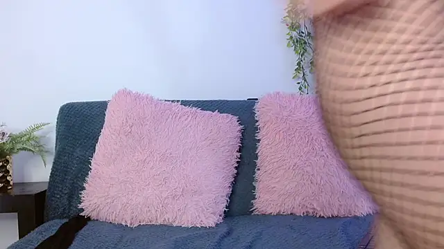 Kendal Mosk online show from 09/19/25, 08:20