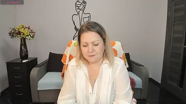 Snapshot of Milana_Blake chatting on 01/08/25, 12:47 Milana Blake online show from 01/08/25, 12:47