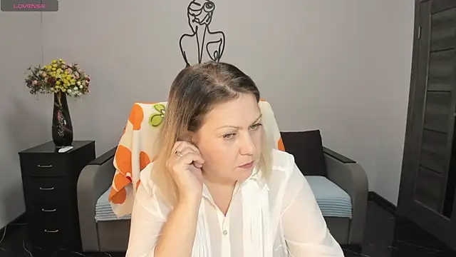 Snapshot of Milana_Blake chatting on 01/08/25, 03:50 Milana Blake online show from 01/08/25, 03:50