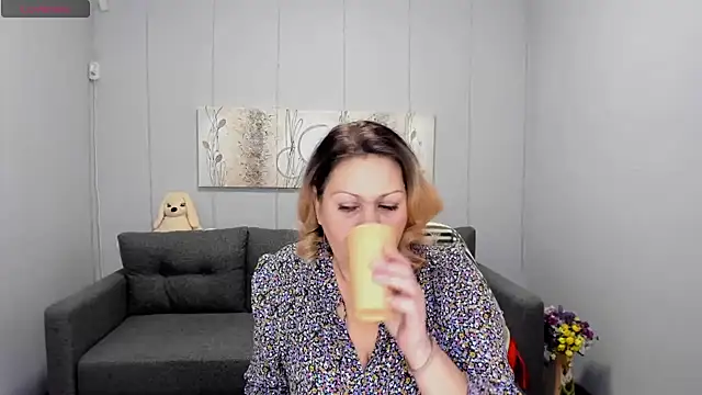 Snapshot of Milana_Blake chatting on 01/17/25, 12:42 Milana Blake online show from 01/17/25, 12:42