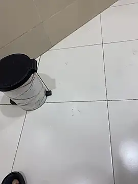 Snapshot of Lahcene chatting on 02/01/26, 07:23 Lahcene online show from 02/01/26, 07:23