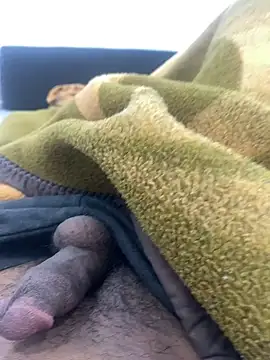 Snapshot of Lahcene chatting on 02/23/26, 07:33 Lahcene online show from 02/23/26, 07:33