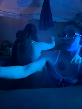 Stonermama666420 online show from 12/15/25, 04:39