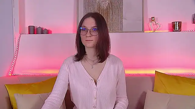 VictoriaArdern online show from 02/01/25, 06:43