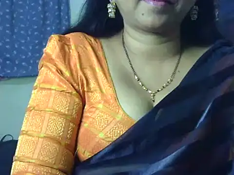 Snapshot of Suhana-sapna chatting on 01/09/25, 12:30 Suhana-sapna online show from 01/09/25, 12:30