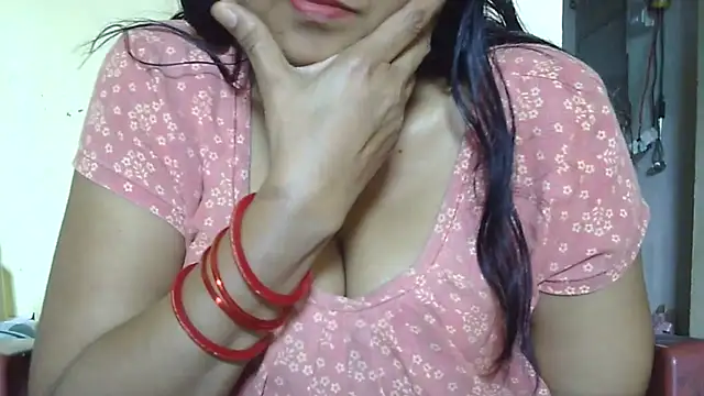 Snapshot of Suhana-sapna chatting on 09/26/25, 05:55 Suhana-sapna online show from 09/26/25, 05:55