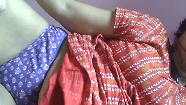 Snapshot of Suhana-sapna chatting on 06/05/26, 06:52 Suhana-sapna online show from 06/05/26, 06:52