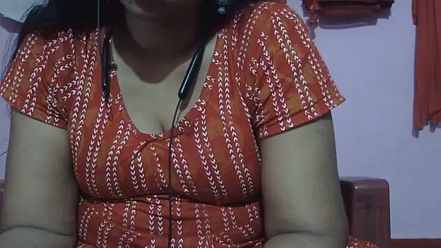 Snapshot of Suhana-sapna chatting on 06/14/26, 04:20 Suhana-sapna online show from 06/14/26, 04:20