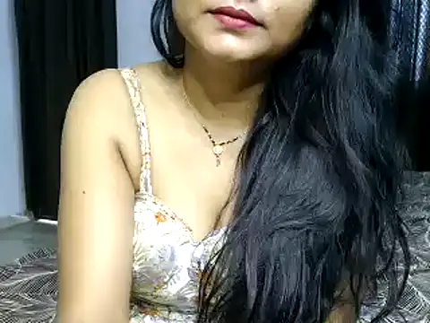 Hritvika online show from 04/15/26, 03:57