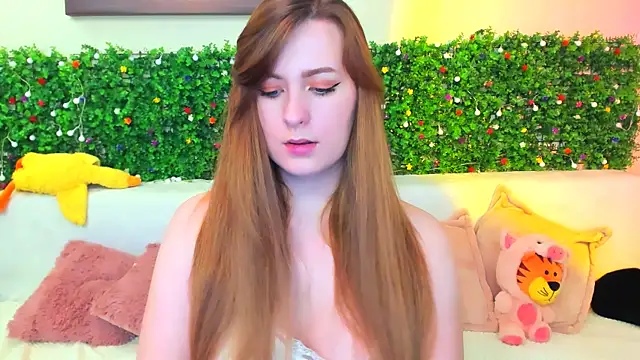 Snapshot of liya_gorgeous chatting on 12/20/24, 12:16 liya gorgeous online show from 12/20/24, 12:16