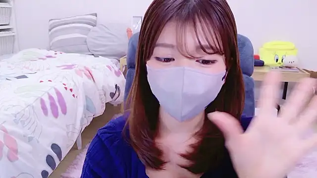 Runarunapi online show from 10/24/25, 03:08